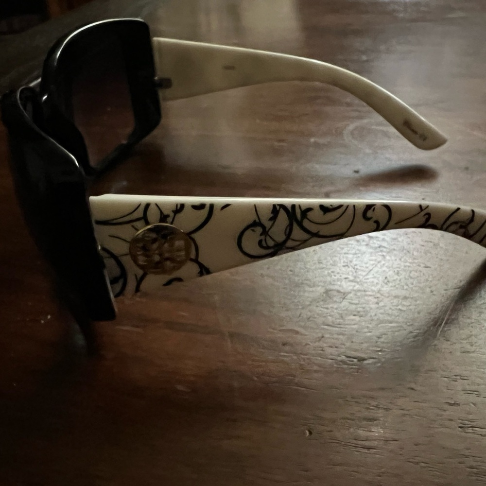 Tory Burch Black and Cream Patterned Sunglasses